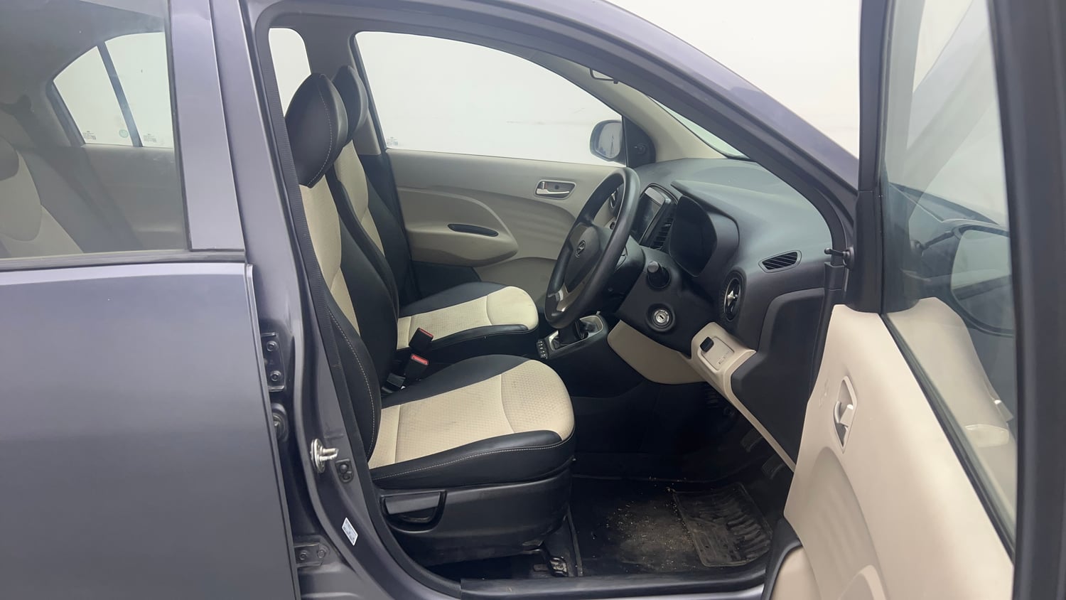 Used 2019 Hyundai Santro Magna CNG Cng Manual interior RIGHT SIDE FRONT DOOR CABIN VIEW