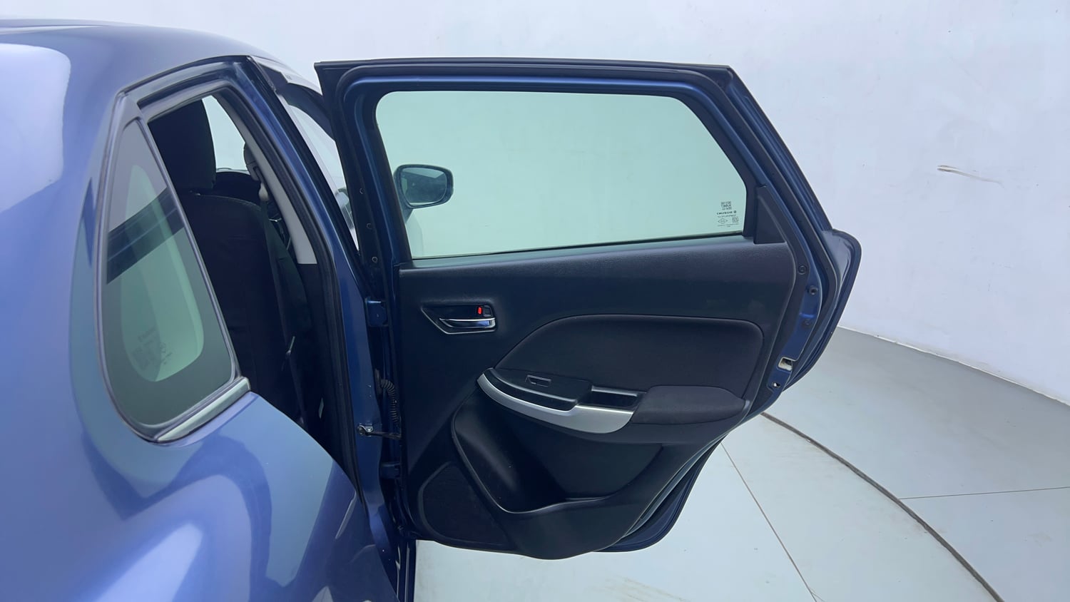 Used 2017 Maruti Suzuki Baleno Zeta 1.2 Petrol Manual interior RIGHT REAR DOOR OPEN VIEW
