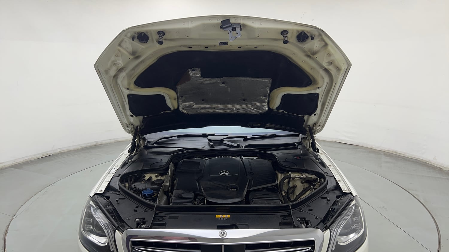 Used 2020 Mercedes-Benz S-Class (W222) S 350D Diesel Automatic engine ENGINE & BONNET OPEN FRONT VIEW