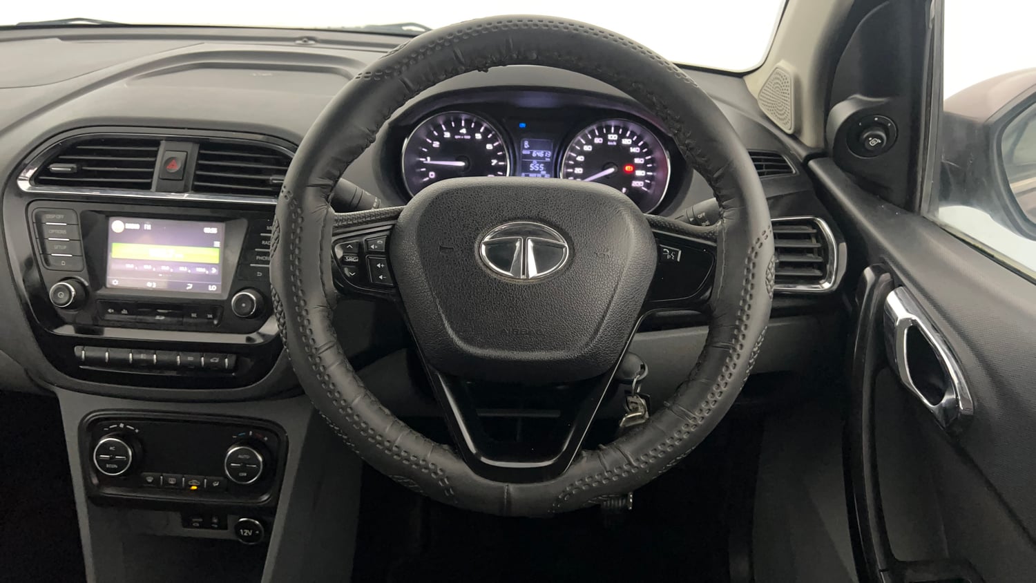 Used 2018 Tata Tigor Revotorq XZ (O) Diesel Manual interior STEERING VIEW