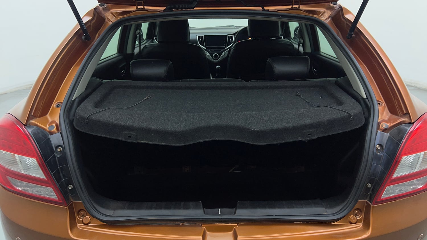 Used 2018 Maruti Suzuki Baleno Alpha 1.2 Petrol Manual interior DICKY INSIDE VIEW