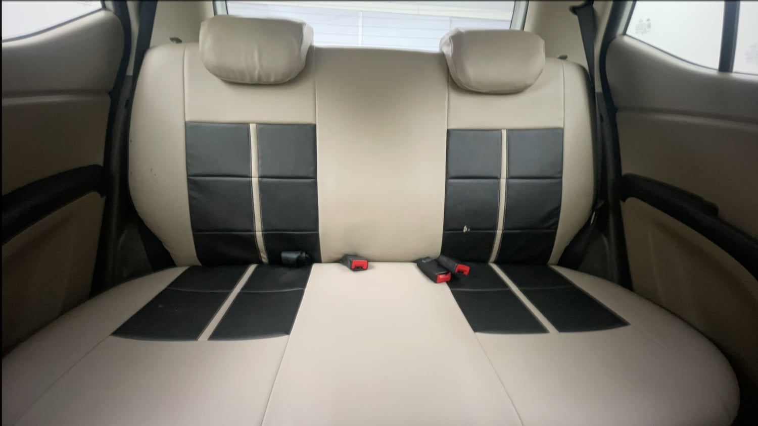 Used 2013 Hyundai i10 Sportz 1.2 Kappa2 Petrol Manual interior REAR SEAT CONDITION VIEW