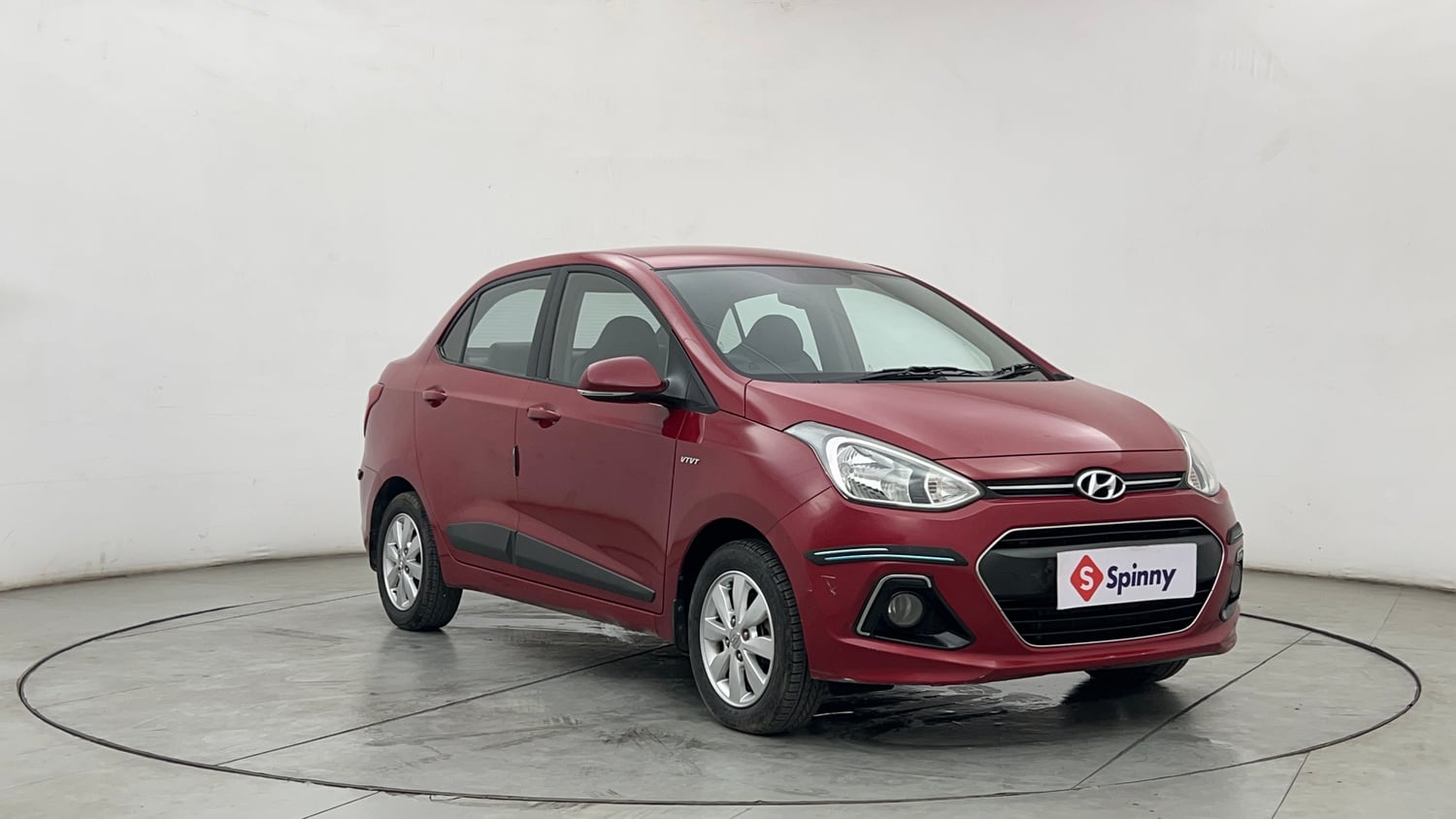 Used 2016 Hyundai Xcent SX 1.2 Petrol Manual exterior RIGHT FRONT CORNER VIEW