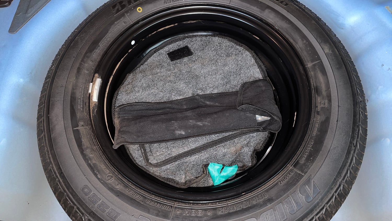 Used 2019 Hyundai Elite i20 Asta 1.2 (O) Petrol Manual tyres SPARE TYRE VIEW