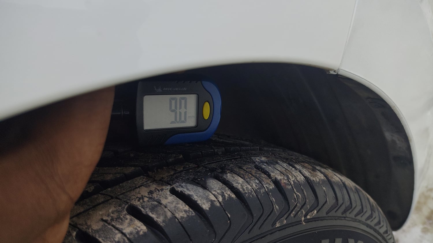 Used 2019 Hyundai Santro Sportz AMT Petrol Automatic tyres RIGHT FRONT TYRE TREAD VIEW