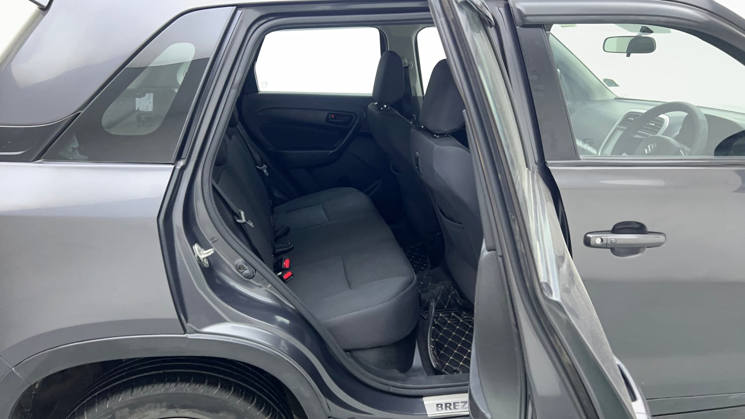 Used 2020 Maruti Suzuki Vitara Brezza VXi AT SHVS Petrol Automatic interior RIGHT SIDE REAR DOOR CABIN VIEW