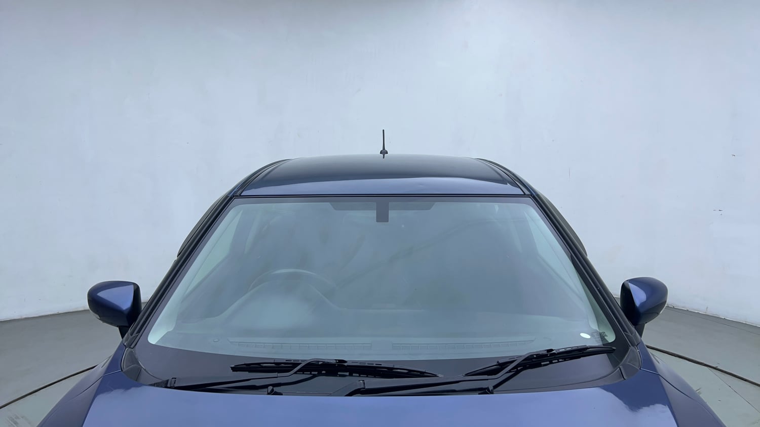 Used 2017 Maruti Suzuki Baleno Zeta 1.2 Petrol Manual exterior FRONT WINDSHIELD VIEW