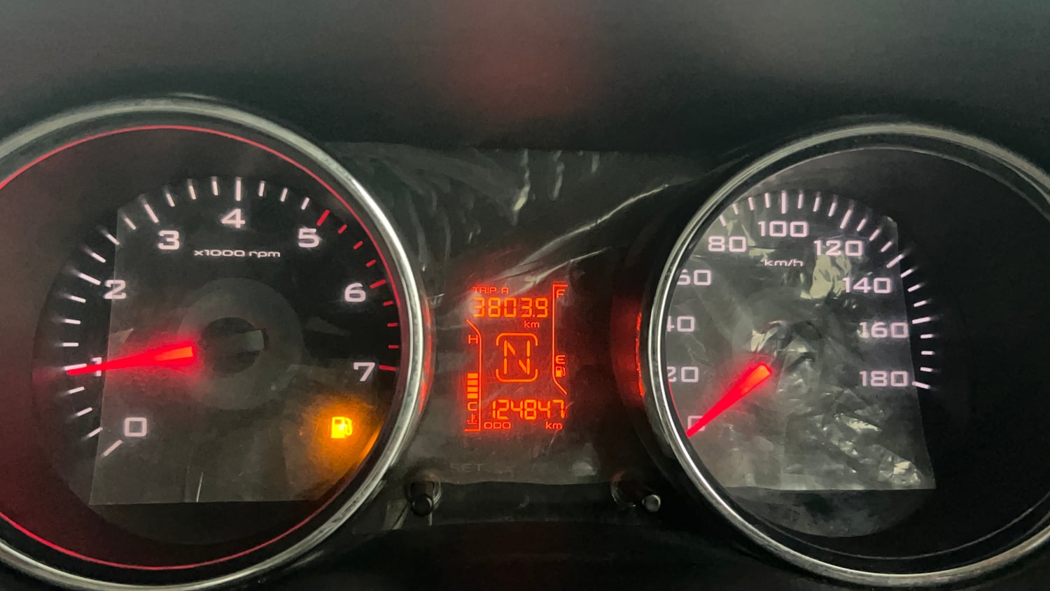 Used 2017 Mahindra TUV300 T8 mHAWK100 Dual Tone Diesel Manual interior CLUSTERMETER VIEW