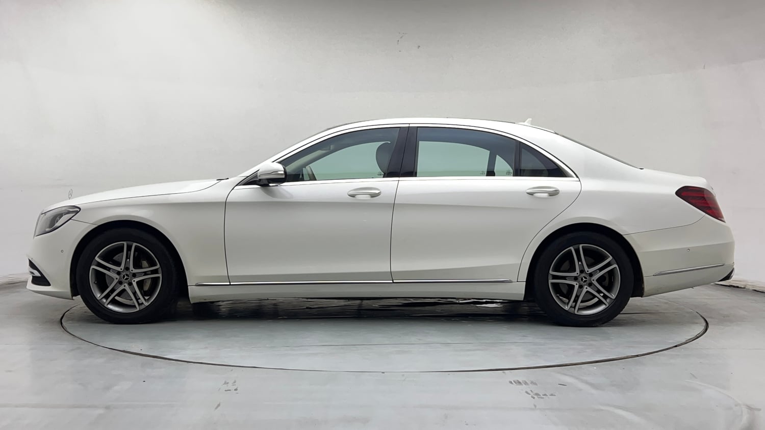 Used 2020 Mercedes-Benz S-Class (W222) S 350D Diesel Automatic exterior LEFT SIDE VIEW
