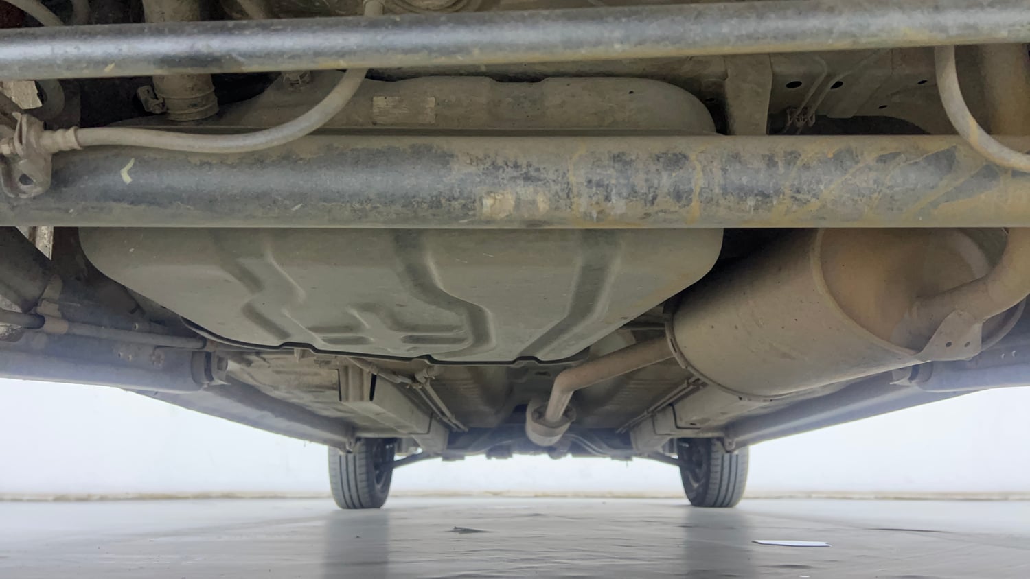Used 2015 Maruti Suzuki Wagon R VXI Petrol Manual extra REAR UNDERBODY VIEW (TAKEN FROM REAR)