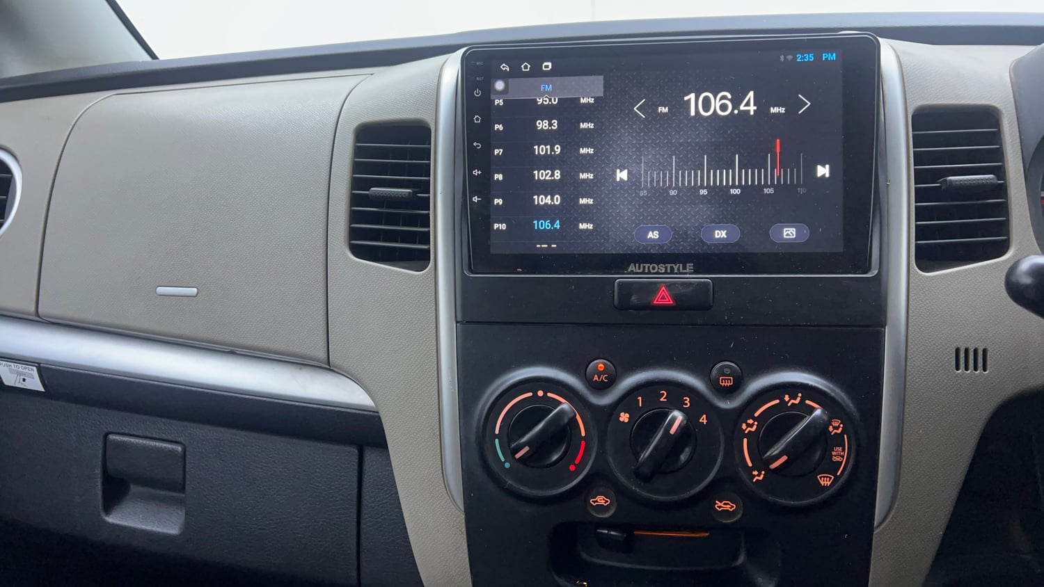 Used 2015 Maruti Suzuki Wagon R VXI Petrol Manual interior MUSIC SYSTEM & AC CONTROL VIEW