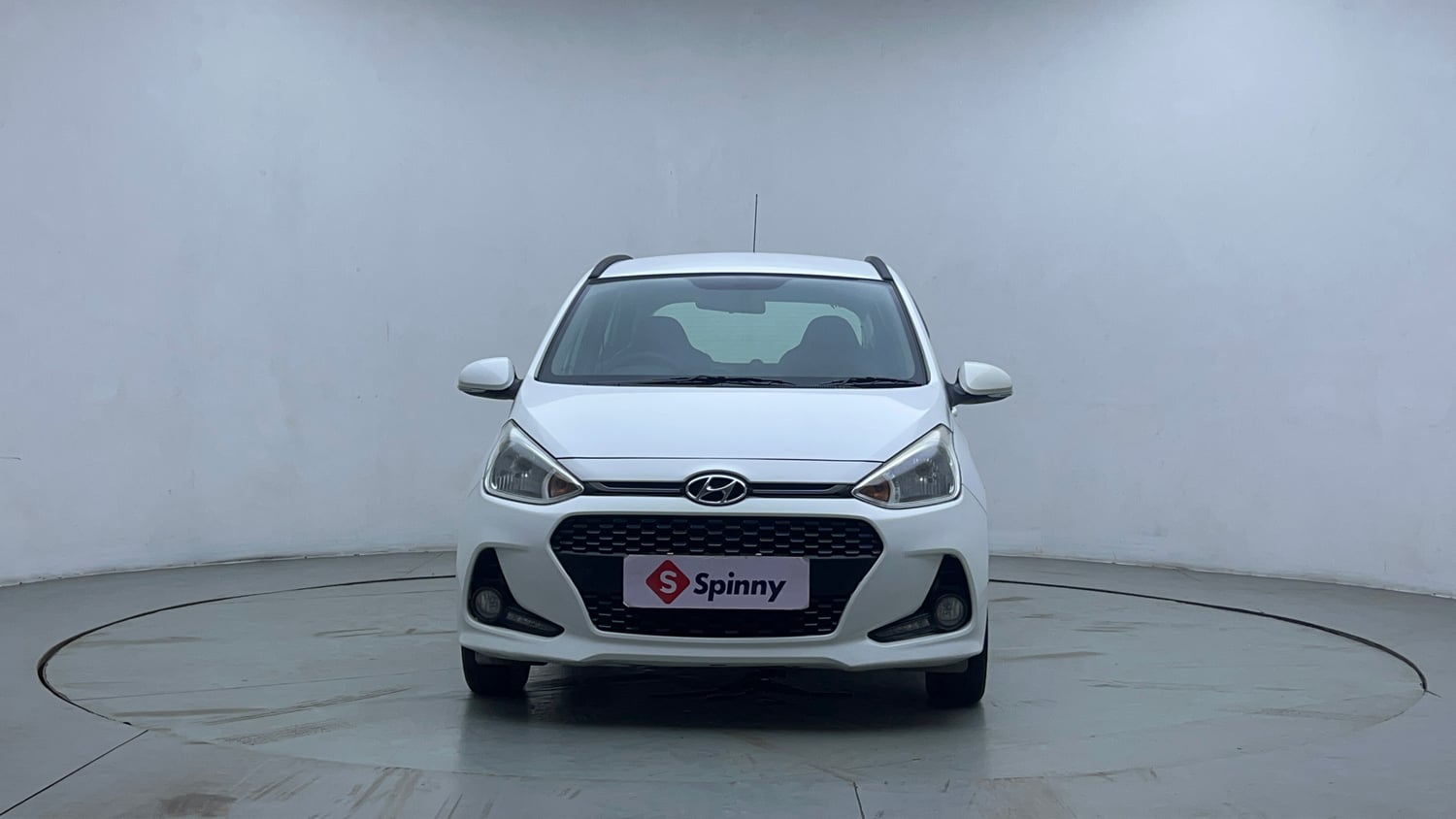 Used 2019 Hyundai Grand i10 Sportz AT 1.2 Kappa VTVT Petrol Automatic exterior FRONT VIEW