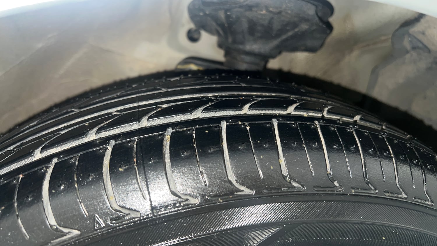 Used 2020 Maruti Suzuki Celerio VXi AMT Petrol Automatic tyres RIGHT FRONT TYRE TREAD VIEW
