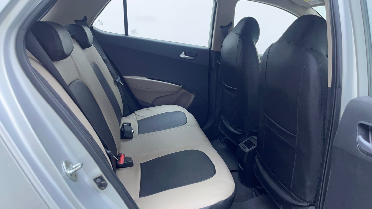 Used 2017 Hyundai Grand i10 Asta 1.2 Kappa VTVT Petrol Manual interior RIGHT SIDE REAR DOOR CABIN VIEW