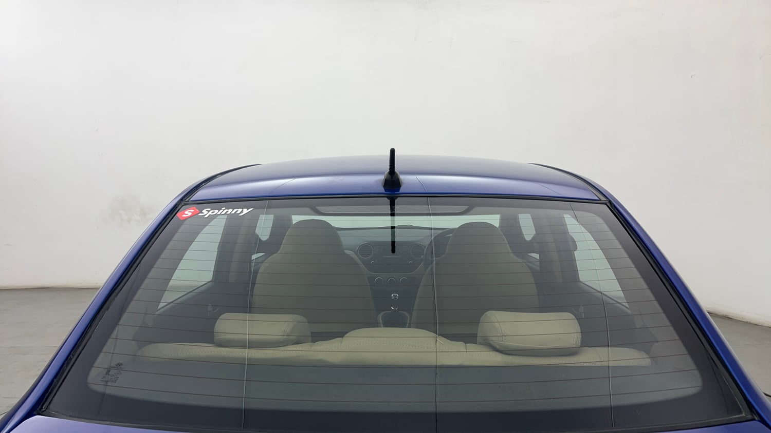 Used 2015 Hyundai Xcent S 1.2 (O) Petrol Manual exterior BACK WINDSHIELD VIEW