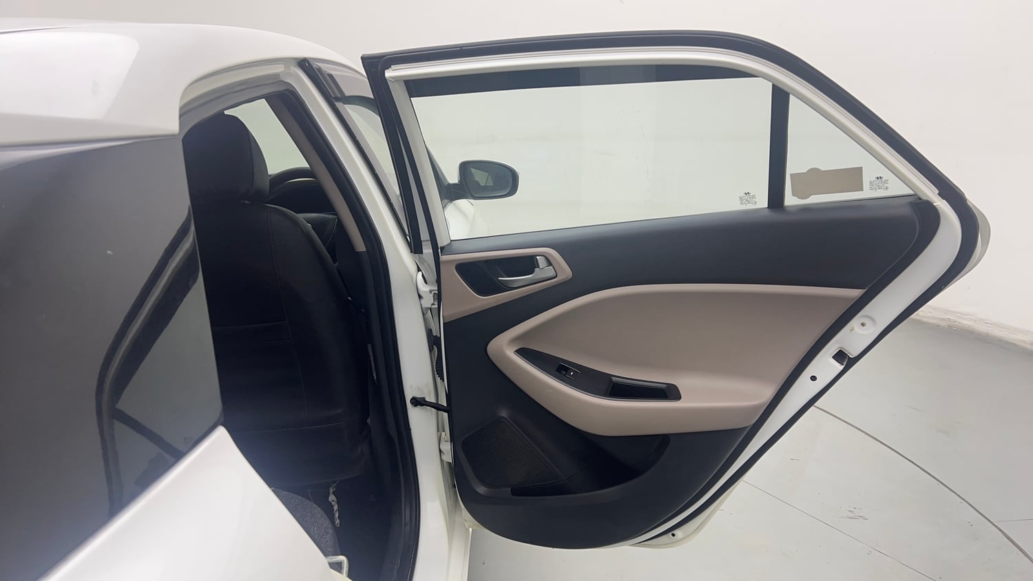 Used 2018 Hyundai Elite i20 Asta 1.2 (O) Petrol Manual interior RIGHT REAR DOOR OPEN VIEW