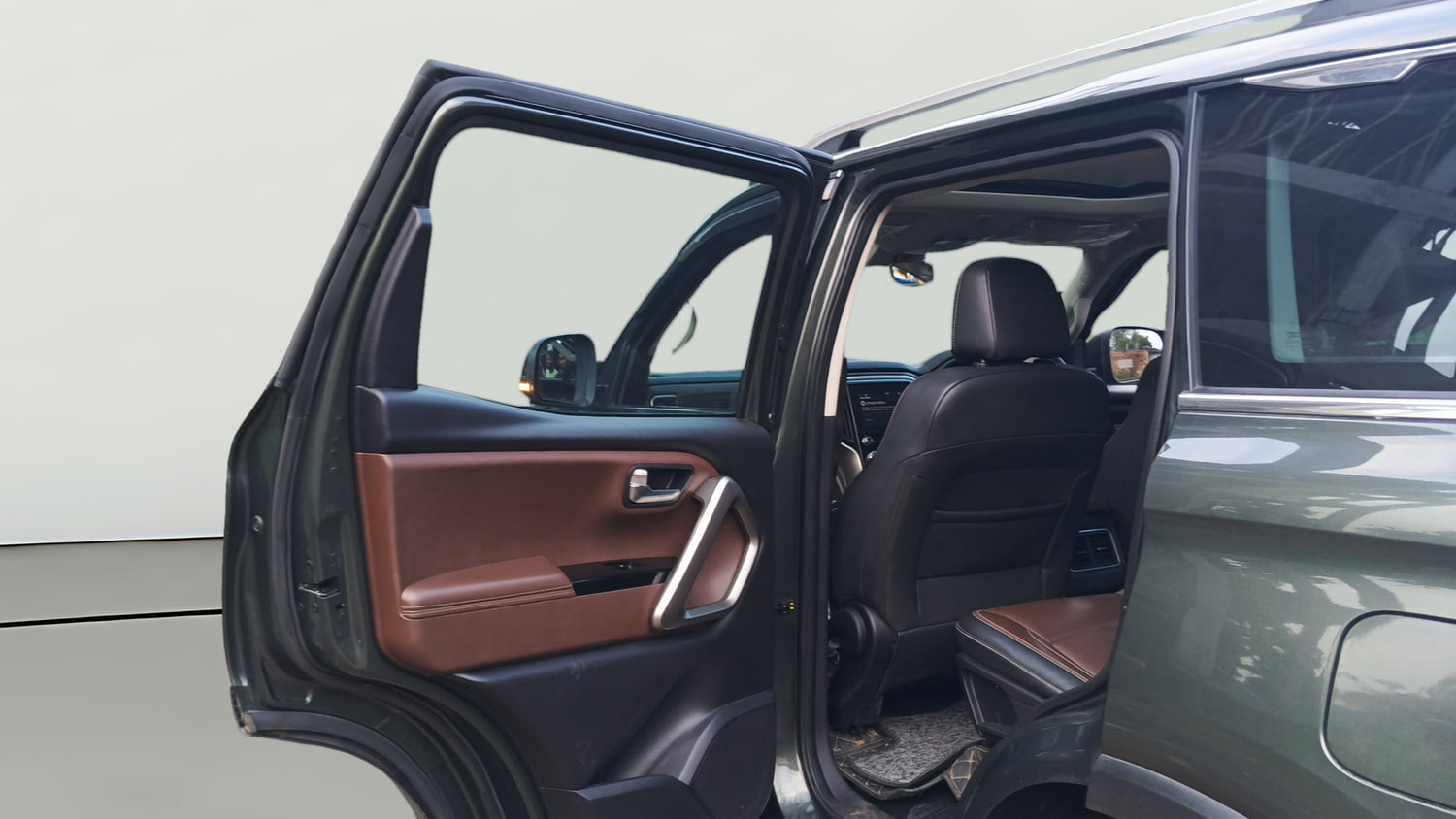 Used 2023 Mahindra Scorpio N Z8 L Diesel AT 4WD 7 STR Diesel Automatic interior LEFT REAR DOOR OPEN VIEW