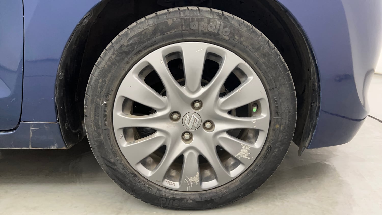 Used 2018 Maruti Suzuki Baleno Alpha 1.2 AT Petrol Automatic tyres RIGHT FRONT TYRE RIM VIEW