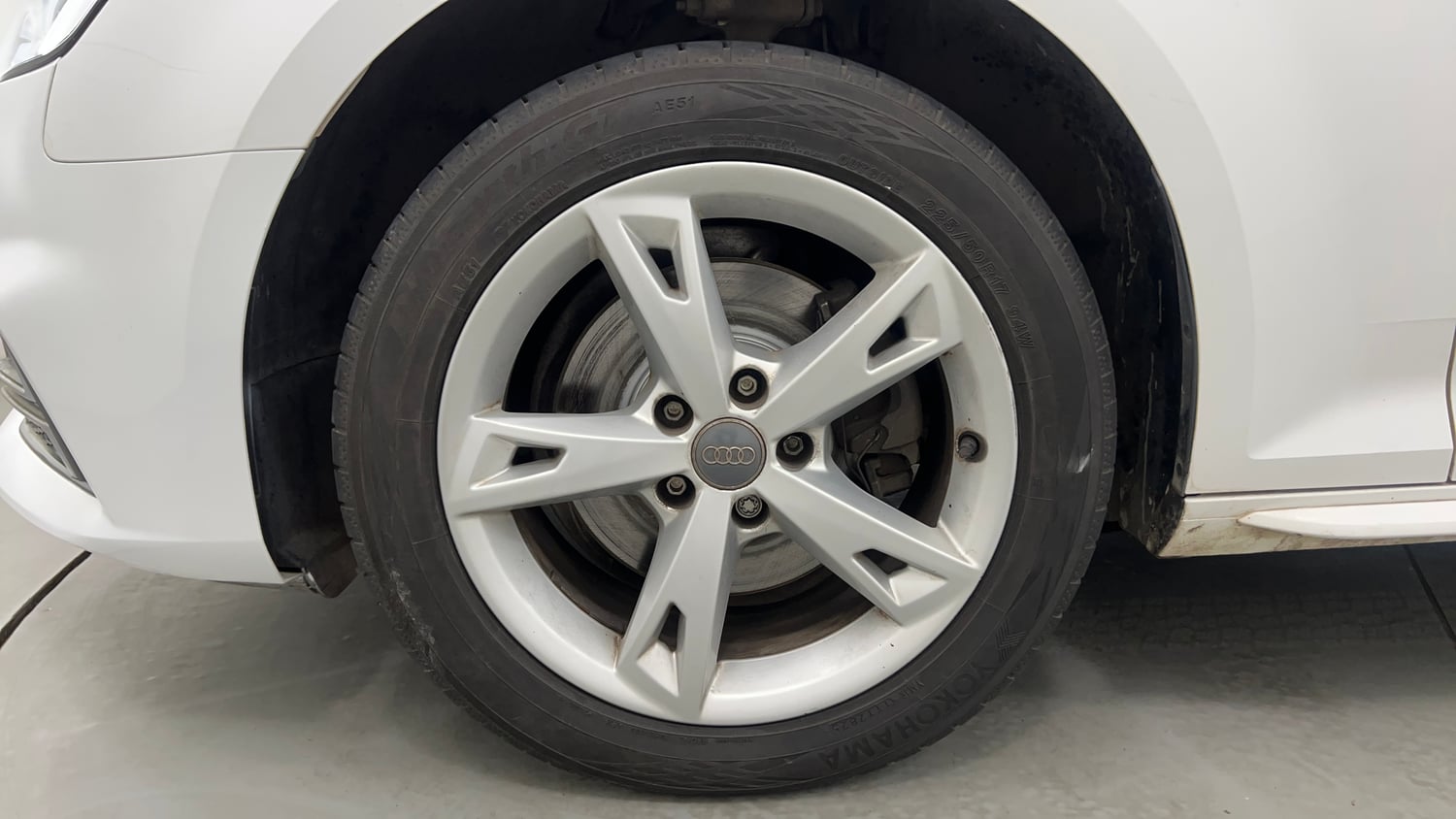 Used 2018 Audi A4 30 TFSI Premium Plus Petrol Automatic tyres LEFT FRONT TYRE RIM VIEW