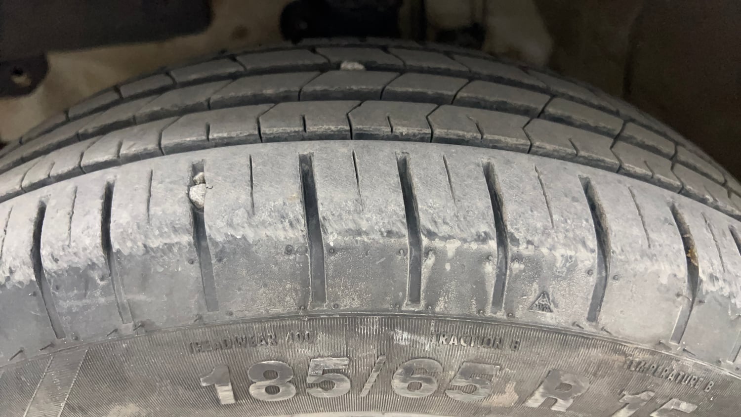 Used 2013 Honda City 1.5 S MT Petrol Manual tyres LEFT FRONT TYRE TREAD VIEW