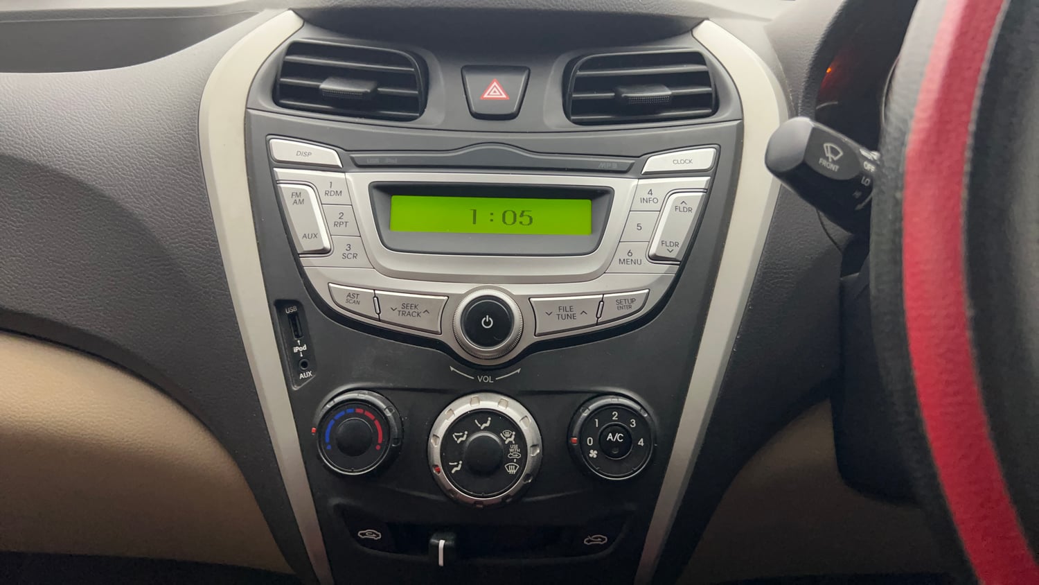 Used 2017 Hyundai Eon Sportz Petrol Manual top_features Integrated (in-dash) music system