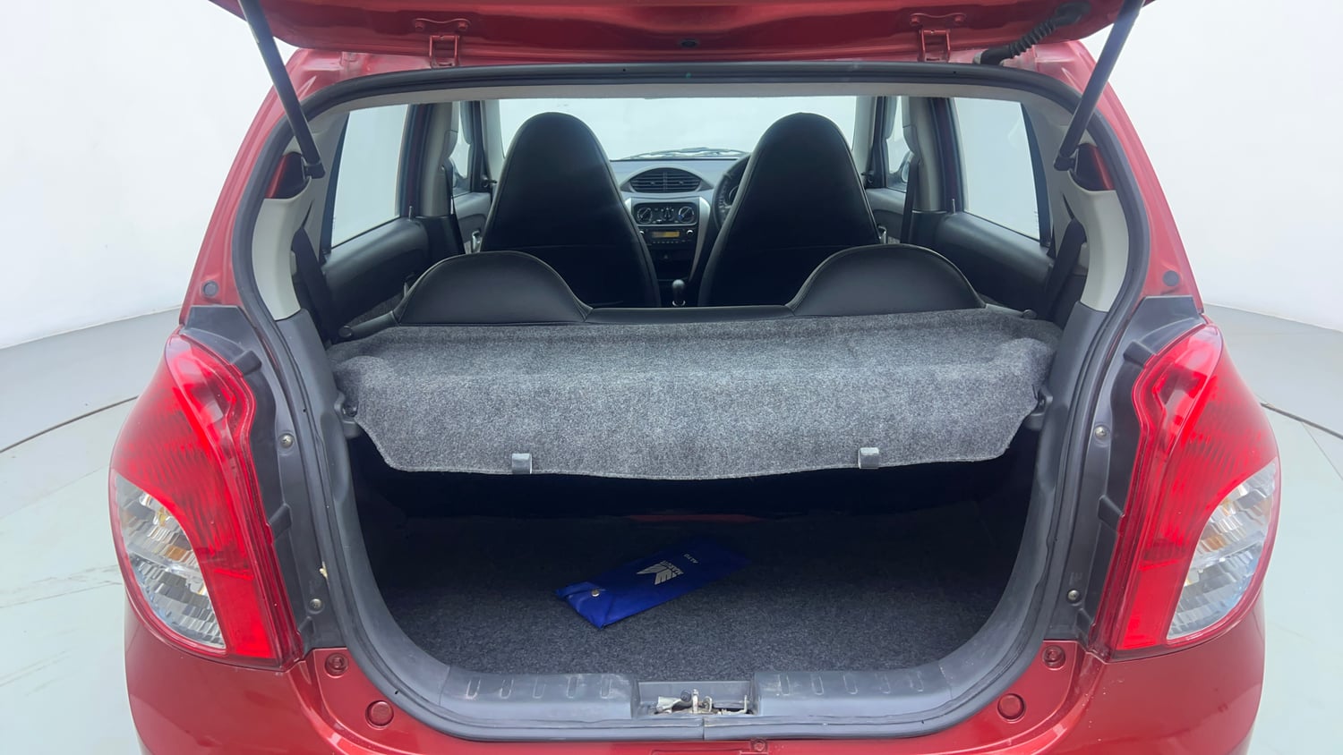 Used 2017 Maruti Suzuki Alto 800 VXi Petrol Manual interior DICKY INSIDE VIEW