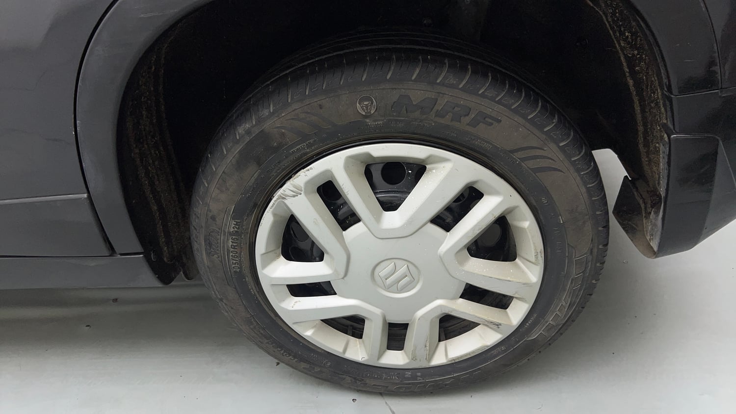 Used 2020 Maruti Suzuki Vitara Brezza VXi AT SHVS Petrol Automatic tyres LEFT REAR TYRE RIM VIEW
