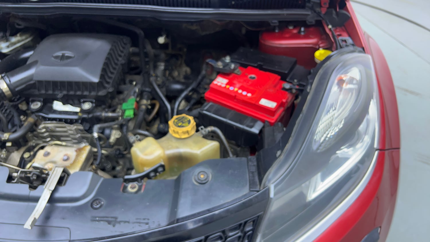 Used 2018 Tata Nexon XZ Plus Petrol Manual engine ENGINE LEFT SIDE VIEW