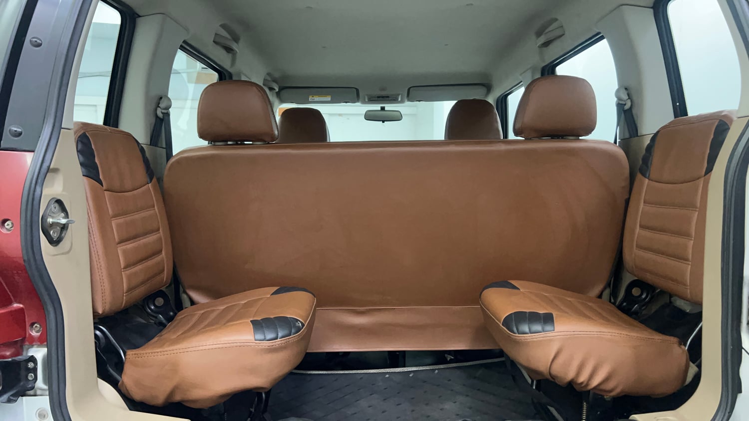 Used 2016 Mahindra TUV300 T8 Diesel Manual interior THIRD ROW SEAT