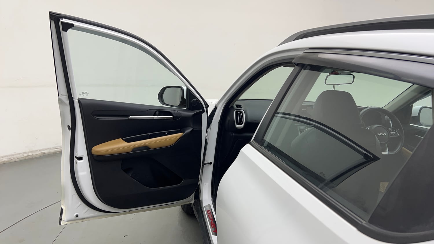 Used 2024 Kia Sonet HTX 1.0 Turbo Petrol DCT Petrol Automatic interior LEFT FRONT DOOR OPEN VIEW