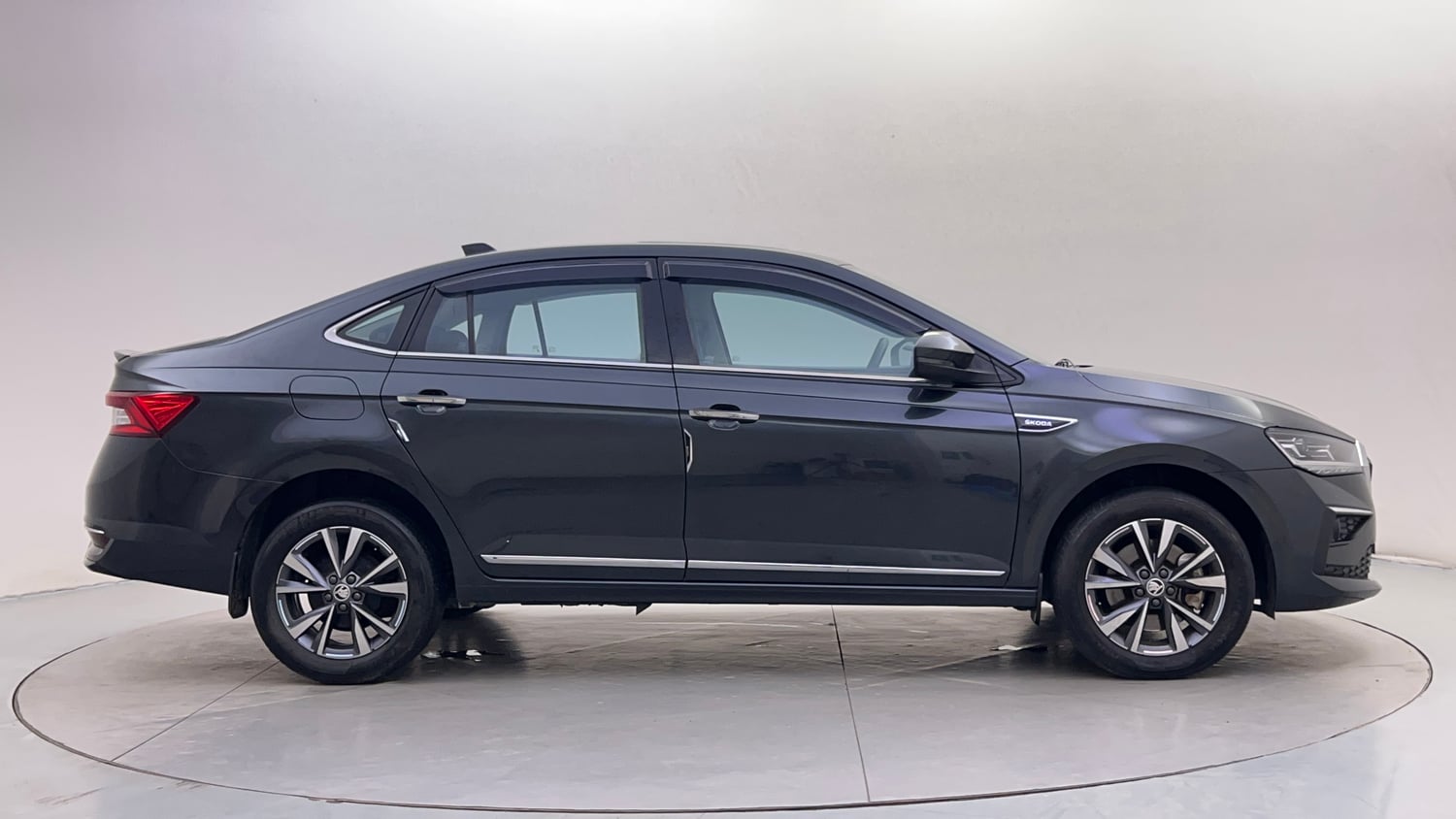 Used 2023 Skoda Slavia Style 1.5L TSI DSG Petrol Automatic exterior RIGHT SIDE VIEW