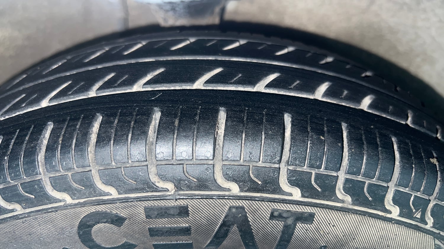 Used 2019 Maruti Suzuki Alto 800 LXI CNG (outside fitted) Cng Manual tyres RIGHT FRONT TYRE TREAD VIEW