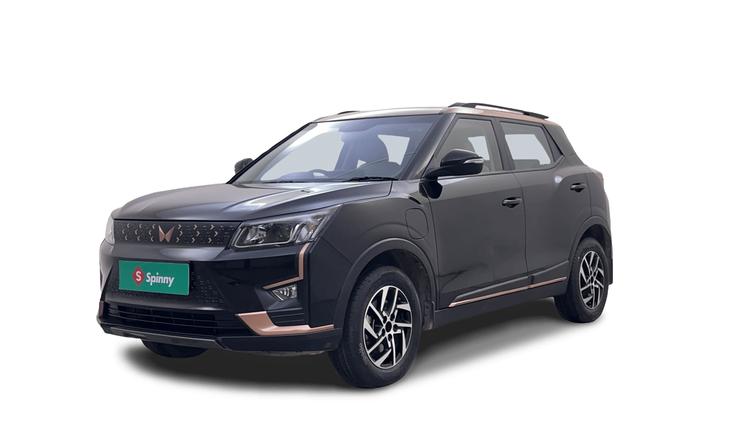 Used 2024 Mahindra XUV400 EL 39.4 KWH Electric Automatic Image