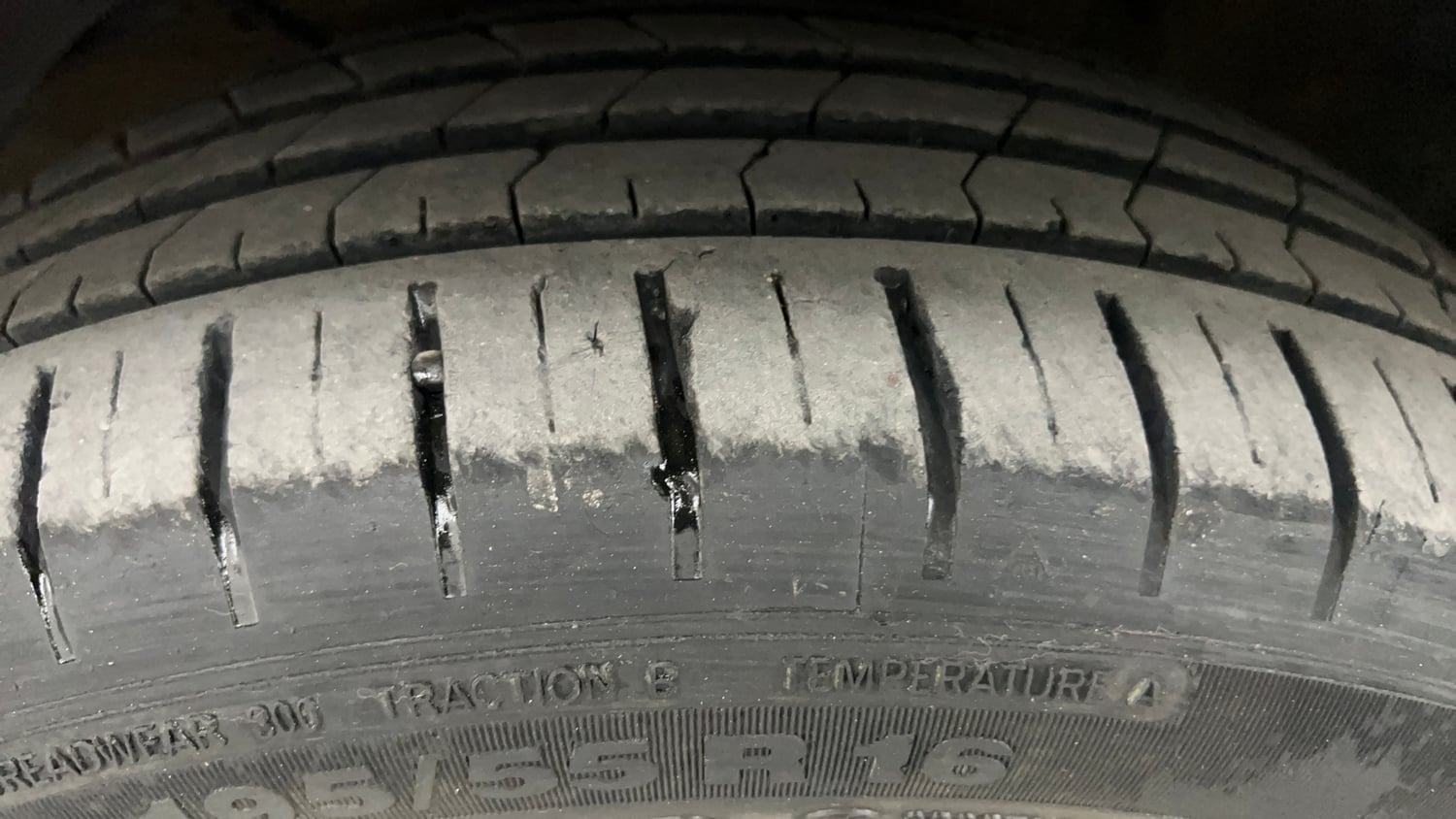 Used 2018 Maruti Suzuki Baleno Alpha 1.2 AT Petrol Automatic tyres LEFT FRONT TYRE TREAD VIEW