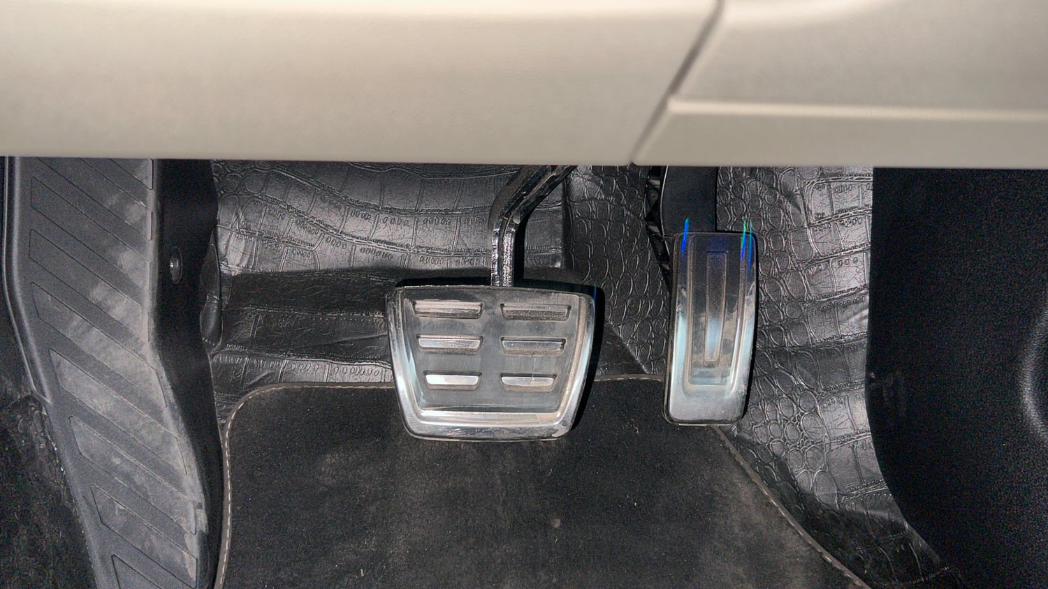 Used 2023 Skoda Slavia Style 1.5L TSI DSG Petrol Automatic interior PEDALS VIEW