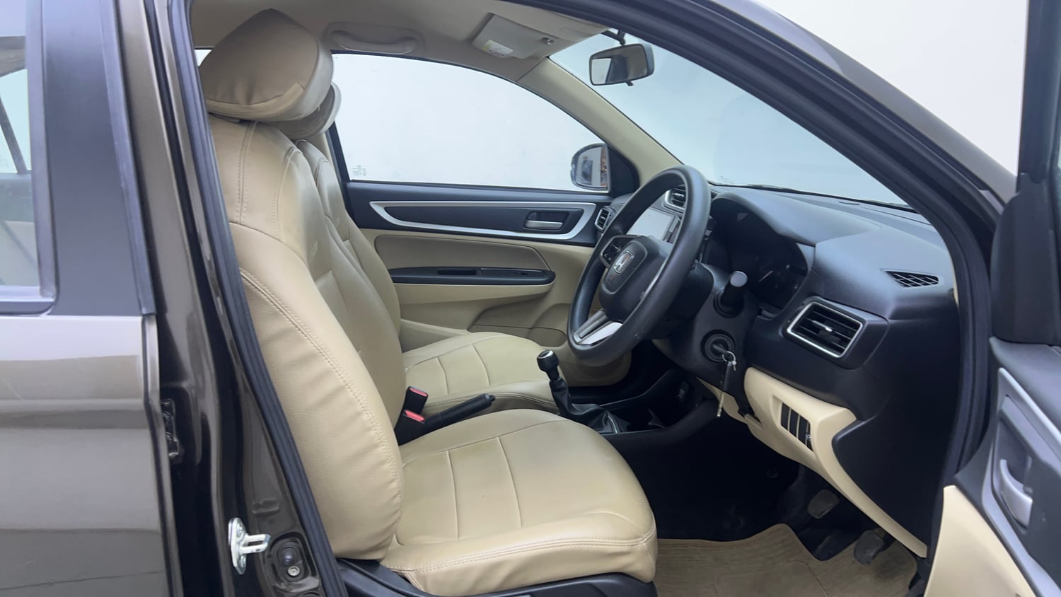Used 2024 Honda Amaze S 1.2 Petrol MT Petrol Manual interior RIGHT SIDE FRONT DOOR CABIN VIEW