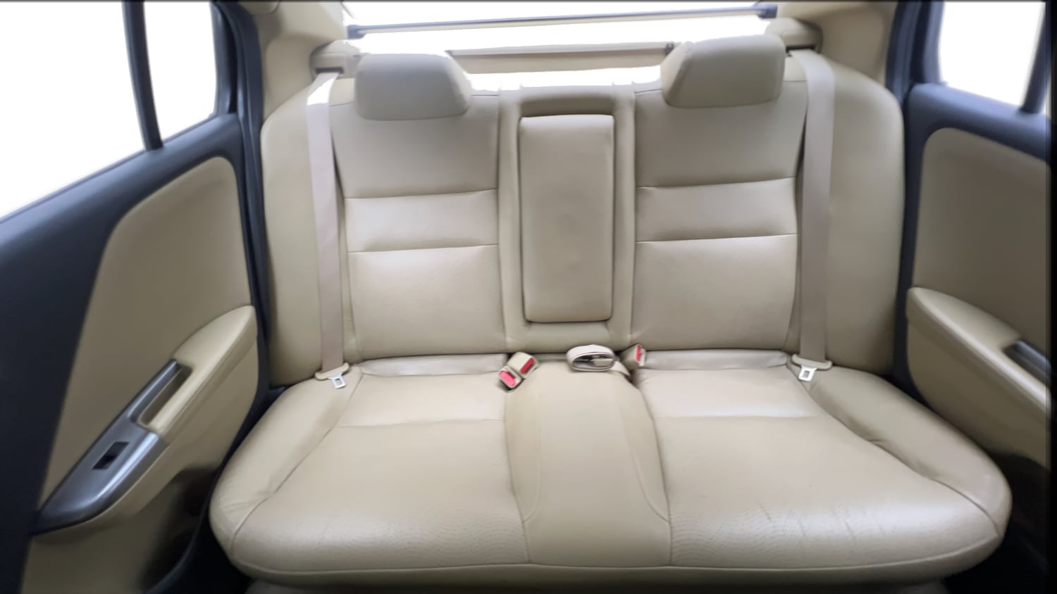 Used 2014 Honda City VX CVT Petrol Automatic interior REAR SEAT CONDITION VIEW