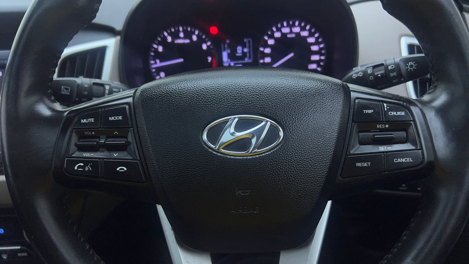 Used 2019 Hyundai Creta SX 1.6 AT Petrol Petrol Automatic top_features Airbags