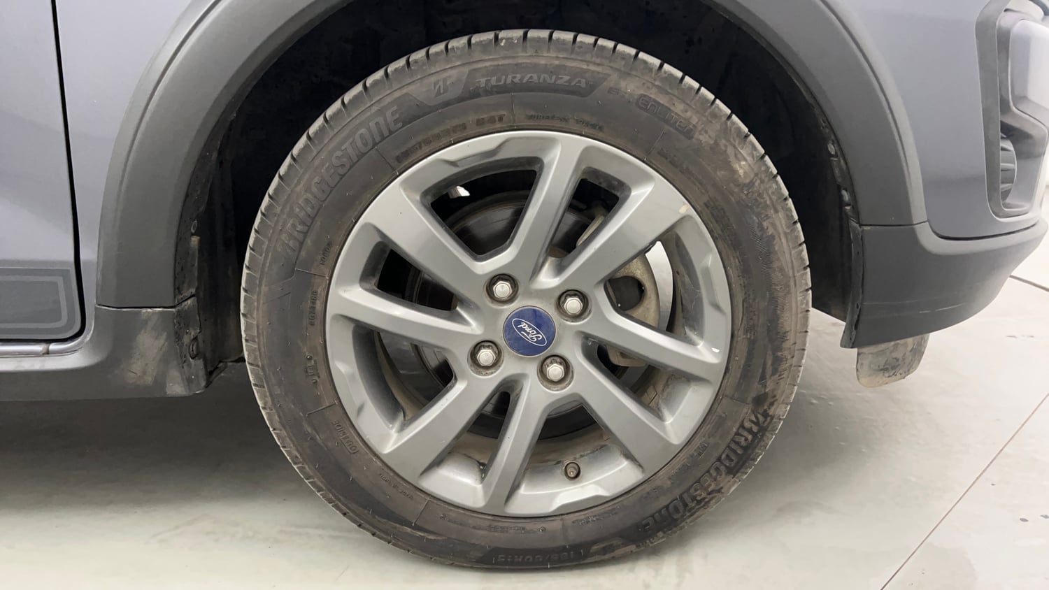 Used 2018 Ford Freestyle Titanium Plus 1.2 Ti-VCT Petrol Manual tyres RIGHT FRONT TYRE RIM VIEW