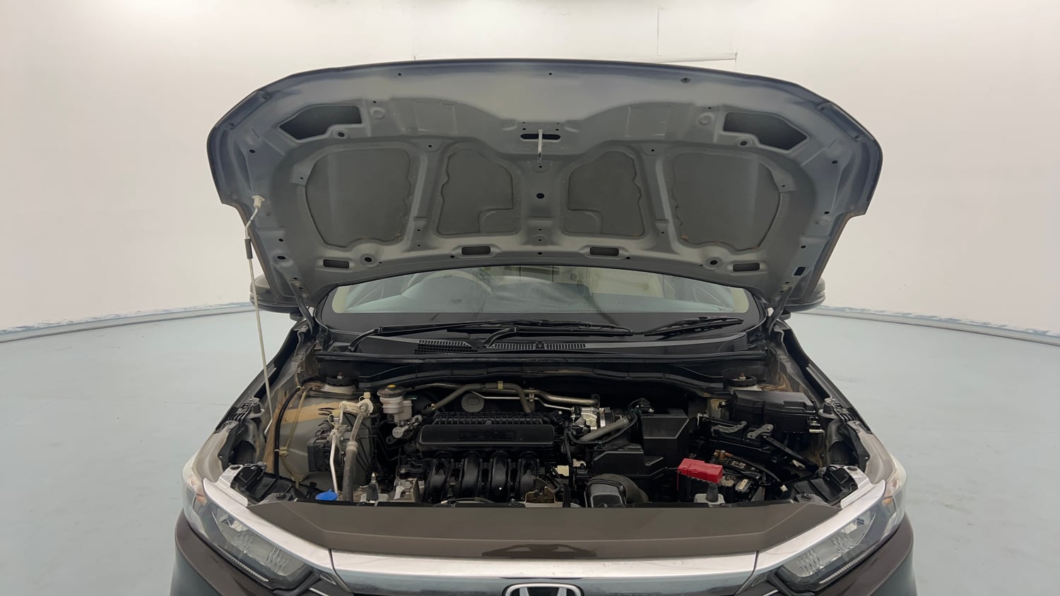 Used 2024 honda Amaze 2nd Generation S 1.2 Petrol CVT Petrol Automatic engine ENGINE & BONNET OPEN FRONT VIEW