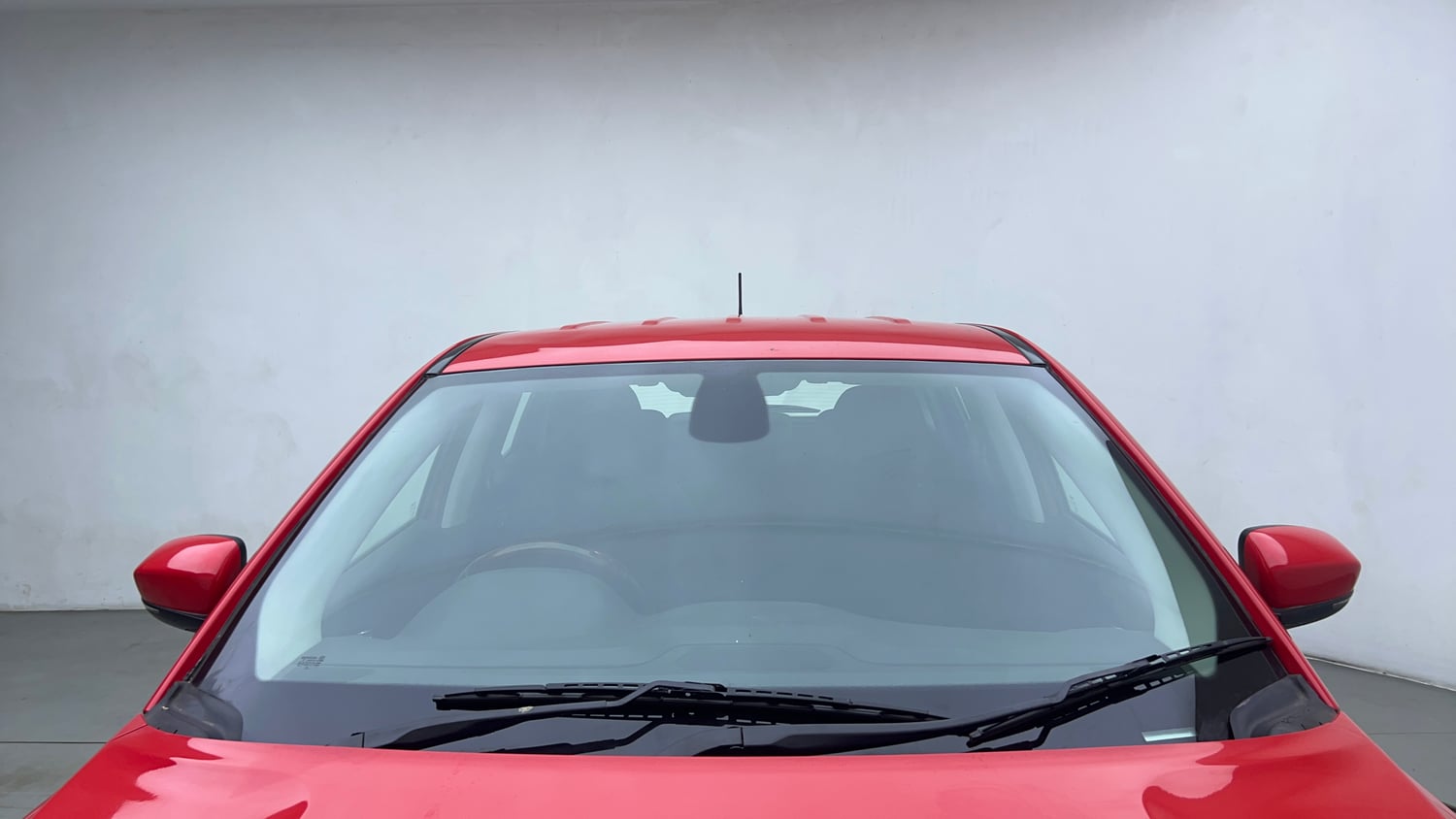 Used 2019 Jeep Compass Sport 1.4 Petrol Petrol Manual exterior FRONT WINDSHIELD VIEW