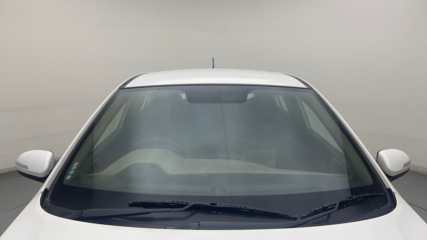 Used 2018 Hyundai Elite i20 Asta 1.2 (O) Petrol Manual exterior FRONT WINDSHIELD VIEW