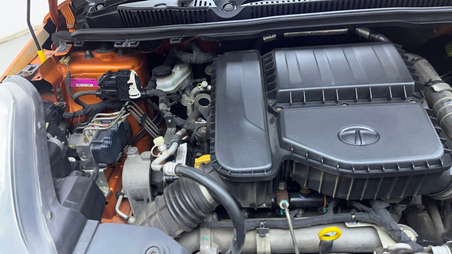 Used 2018 Tata Nexon XZA Plus Diesel Dual Tone Diesel Automatic engine ENGINE RIGHT SIDE VIEW