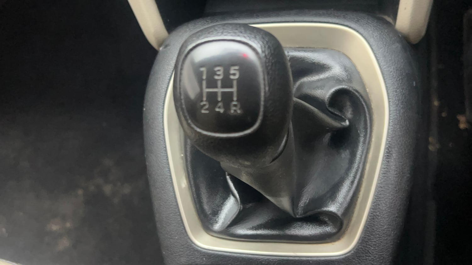 Used 2019 Hyundai Santro Magna CNG Cng Manual interior GEAR  KNOB VIEW