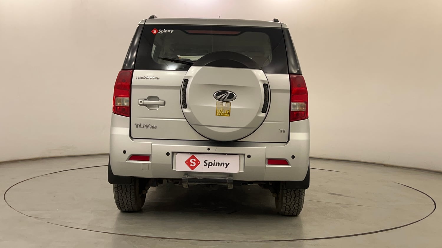 Used 2016 Mahindra TUV300 T8 Diesel Manual exterior BACK VIEW