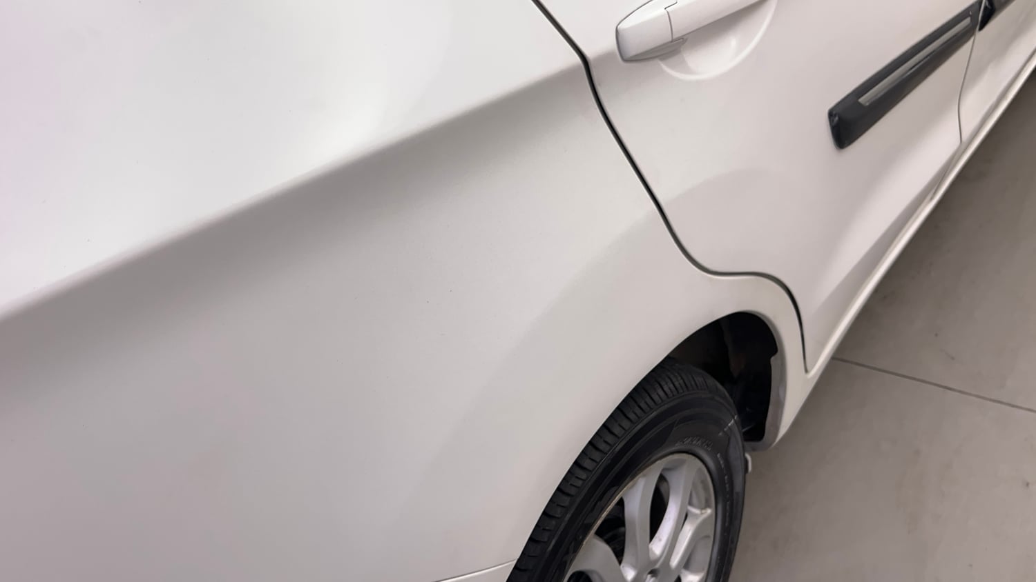 Used 2014 Honda Amaze 1.2 VX AT i-VTEC Petrol Automatic dents MINOR SCRATCH