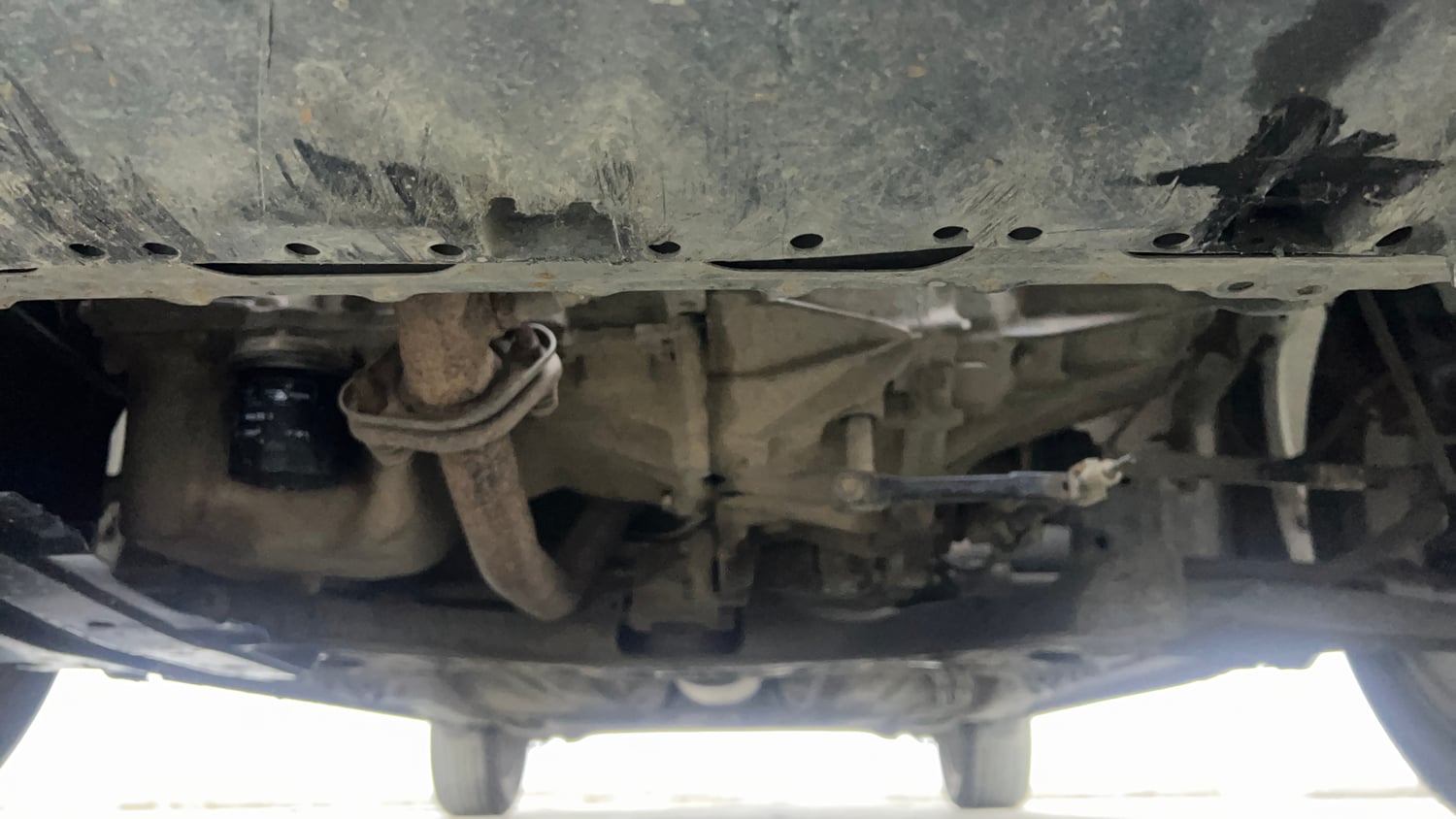 Used 2015 Maruti Suzuki Baleno Alpha 1.2 Petrol Manual extra FRONT LEFT UNDERBODY VIEW