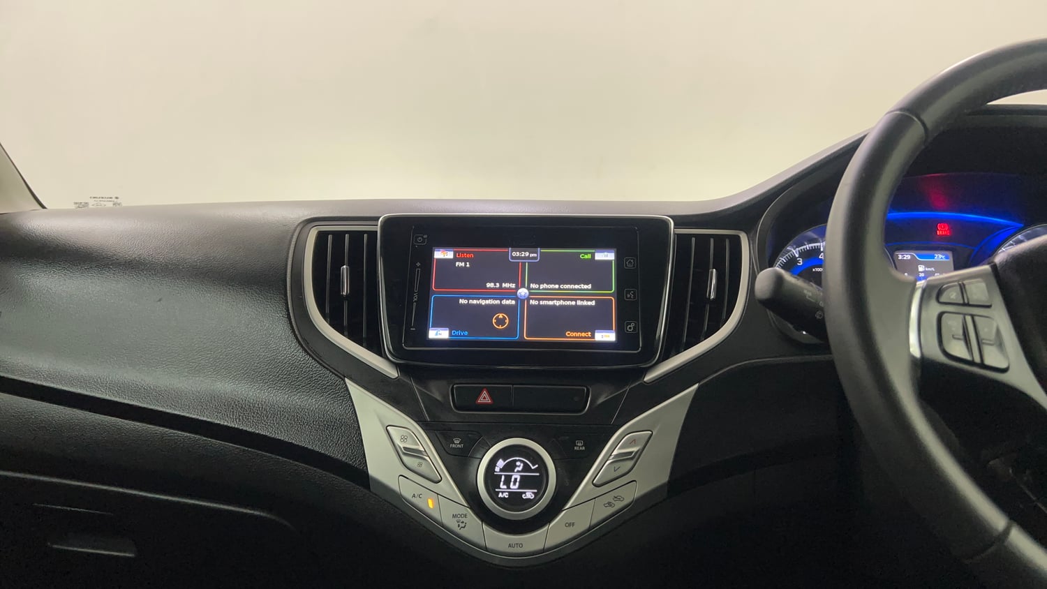 Used 2018 Maruti Suzuki Baleno Alpha 1.2 AT Petrol Automatic interior MUSIC SYSTEM & AC CONTROL VIEW
