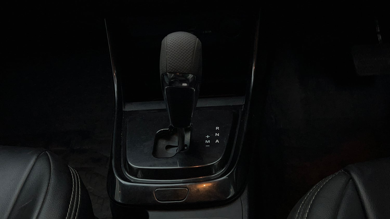 Used 2025 Tata Punch Adventure Plus AMT Petrol Automatic interior GEAR  KNOB VIEW