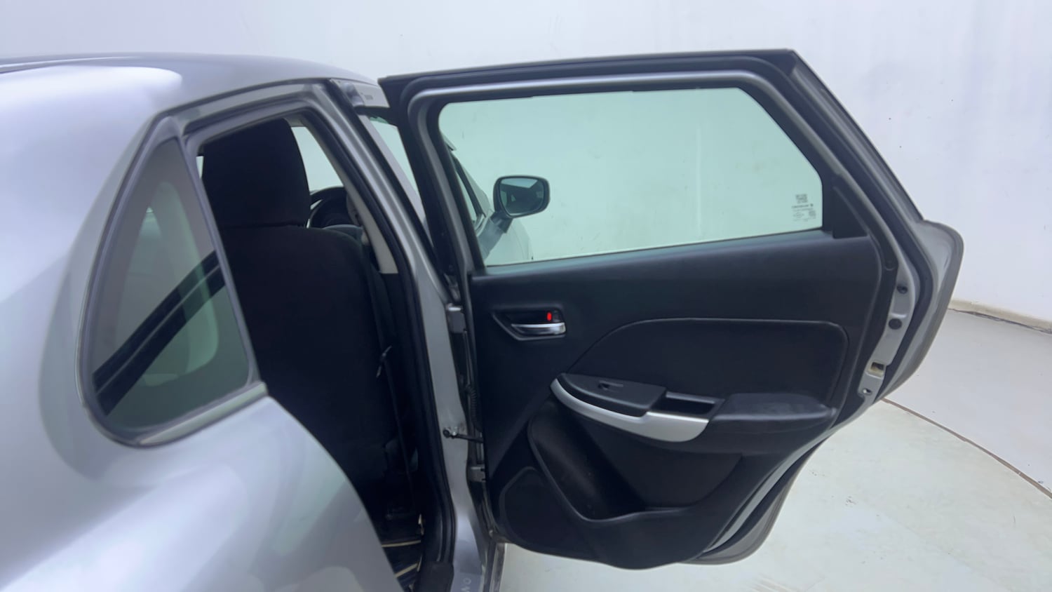 Used 2015 Maruti Suzuki Baleno Alpha 1.2 Petrol Manual interior RIGHT REAR DOOR OPEN VIEW